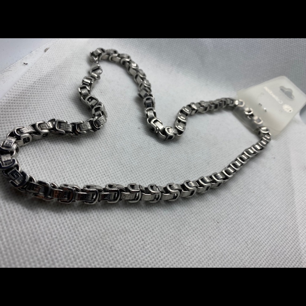 Men’s silver chain size 22